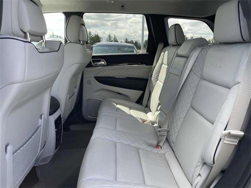 2019 Jeep Grand Cherokee Summit