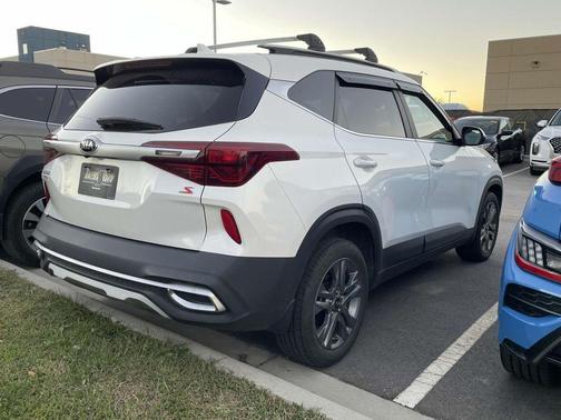 2021 Kia Seltos S