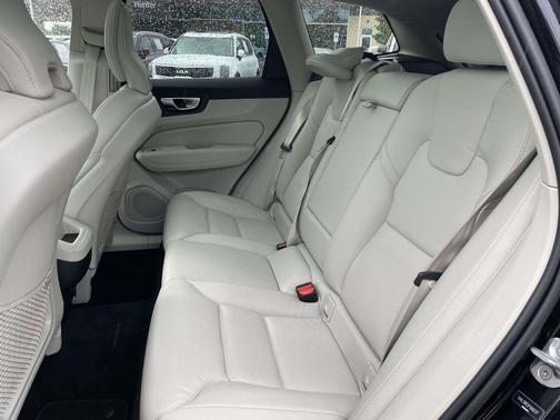 Black 2023 Volvo XC60 B5 Plus Bright Theme