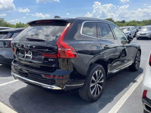 Black 2023 Volvo XC60 B5 Plus Bright Theme