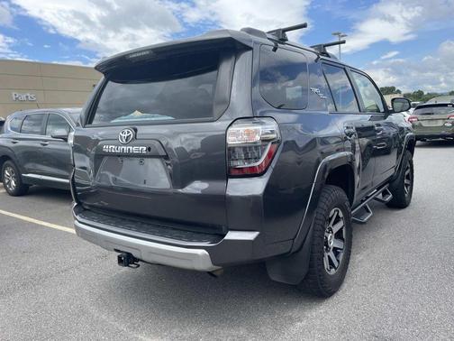 Magnetic Gray Metallic 2018 Toyota 4Runner TRD Off Road Premium
