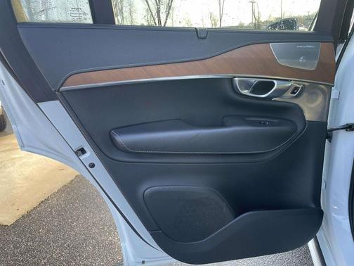 2018 Volvo XC90 Hybrid T8 Inscription