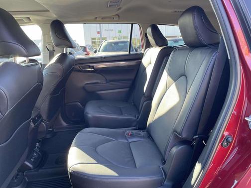 2023 Toyota Highlander Hybrid Limited