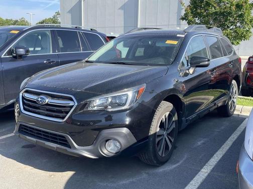 Crystal Black Silica 2018 Subaru Outback 2.5i Limited