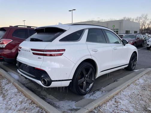 2022 Genesis GV70 2.5T