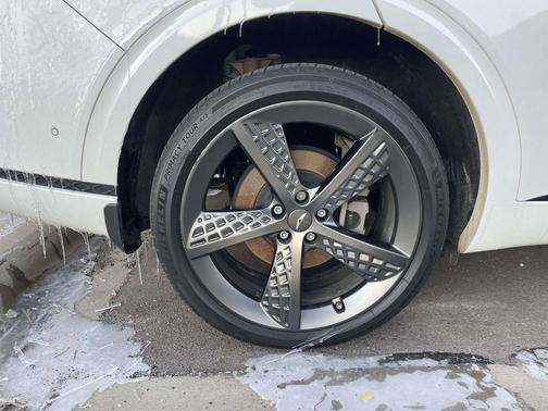 2022 Genesis GV70 2.5T