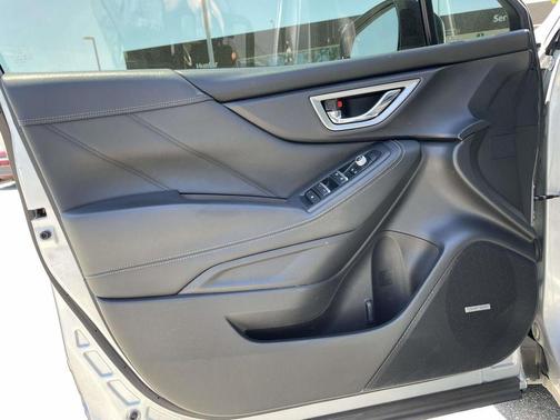 Ice Silver Metallic 2020 Subaru Forester Limited