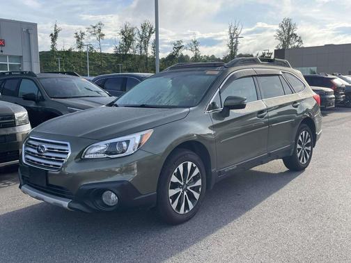 Wilderness Green Metallic 2015 Subaru Outback 2.5i Limited