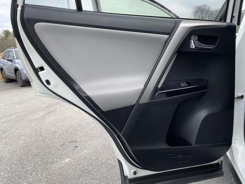 2017 Toyota RAV4 Hybrid Limited