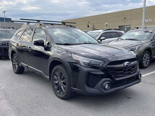Crystal Black Silica 2023 Subaru Outback Onyx Edition