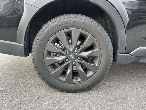 Crystal Black Silica 2023 Subaru Outback Onyx Edition