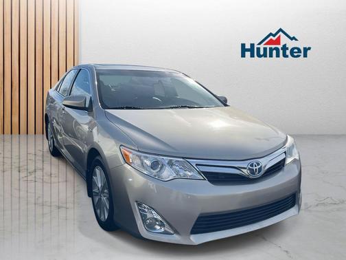 2014 Toyota Camry Hybrid XLE