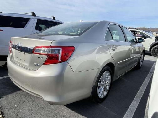 2014 Toyota Camry Hybrid XLE