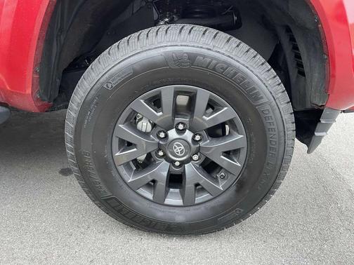 2020 Toyota Tacoma SR5