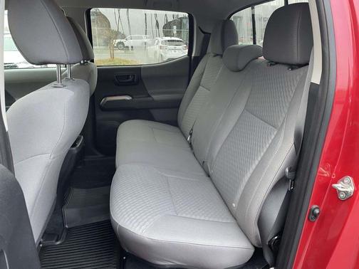 2020 Toyota Tacoma SR5