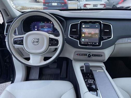 2024 Volvo XC90 Recharge Plug-In Hybrid T8 Plus 6-Seater