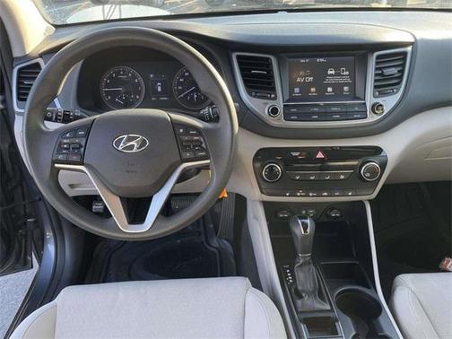 2018 Hyundai TUCSON SEL