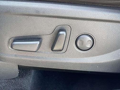 Shimmering Silver 2022 Hyundai SANTA FE HEV Blue