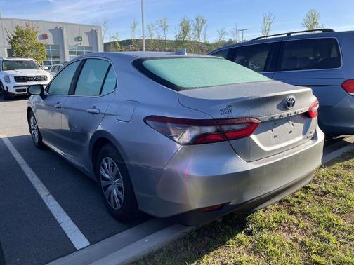 2023 Toyota Camry Hybrid LE