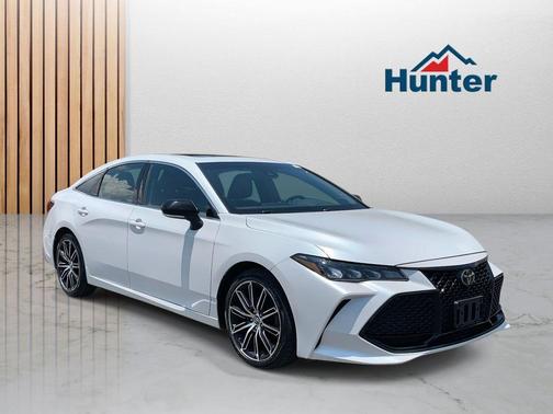 2019 Toyota Avalon XSE