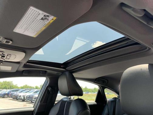 2019 Toyota Avalon XSE