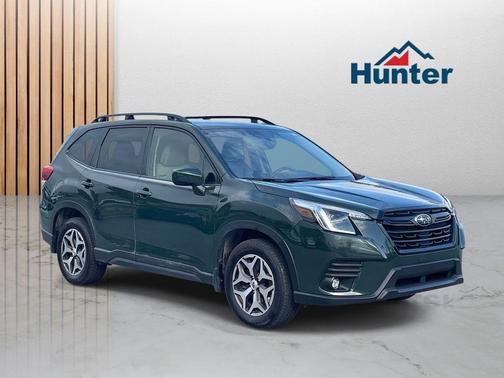 Cascade Green Silica 2024 Subaru Forester Premium