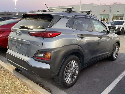 2021 Hyundai KONA SEL