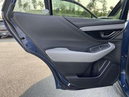 Abyss Blue Pearl 2020 Subaru Outback Limited