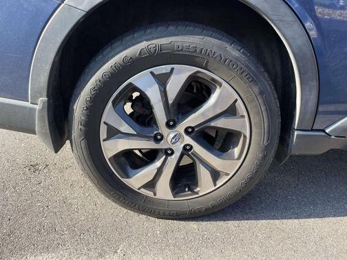 Abyss Blue Pearl 2020 Subaru Outback Limited