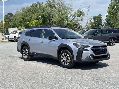 Ice Silver Metallic 2025 Subaru Outback Premium
