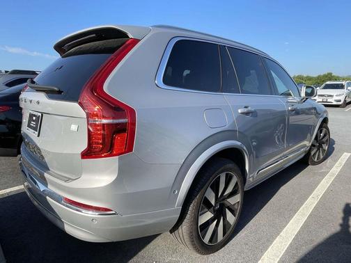 Silver 2023 Volvo XC90 Recharge Plug-In Hybrid T8 Ultimate Bright Theme 7-Seater