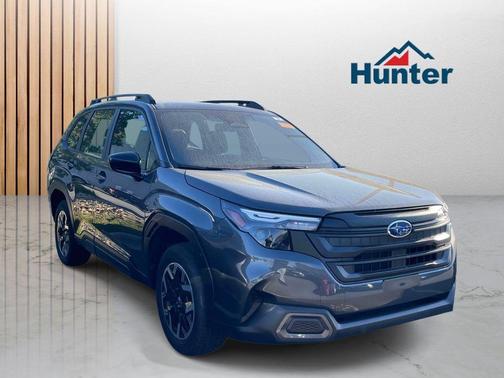 Magnetite Gray Metallic 2025 Subaru Forester