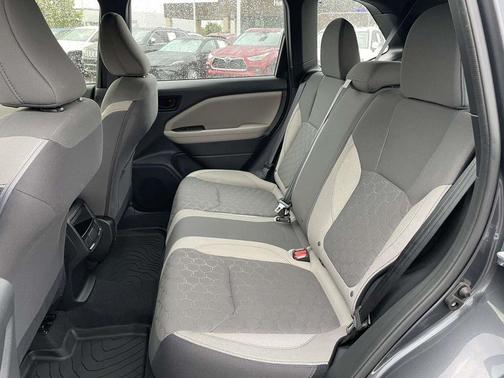 Magnetite Gray Metallic 2025 Subaru Forester