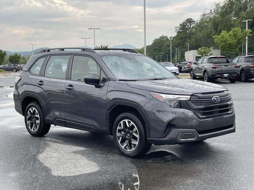 Magnetite Gray Metallic 2025 Subaru Forester