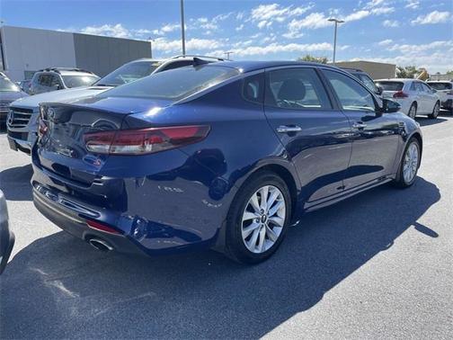 2018 Kia Optima S