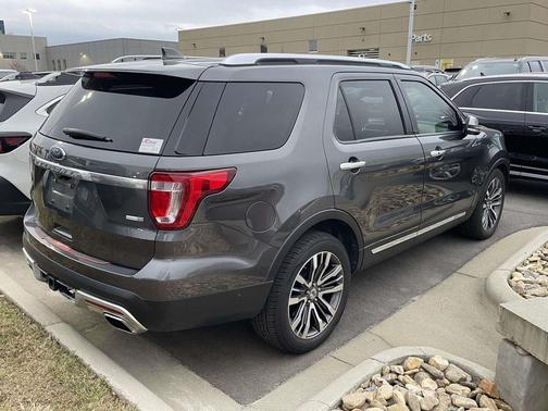 2017 Ford Explorer Platinum