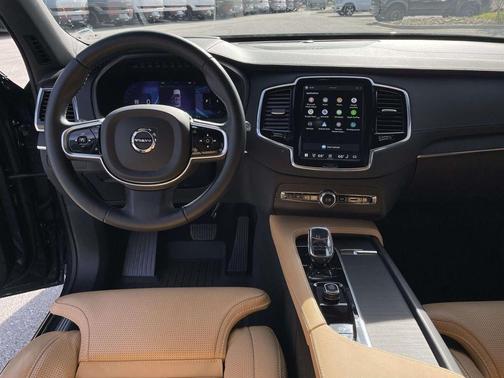 2025 Volvo XC90 B6 Ultra