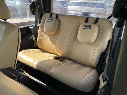 Bright White Clearcoat 2021 Jeep Wrangler Sport