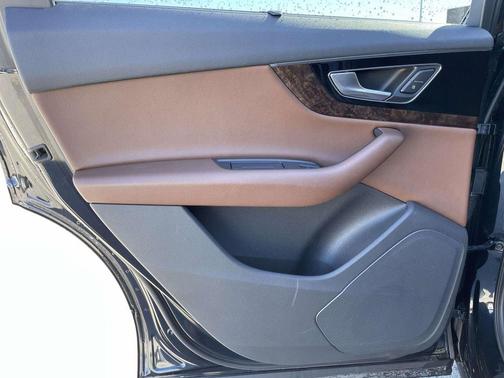 2017 Audi Q7 3.0T Premium Plus