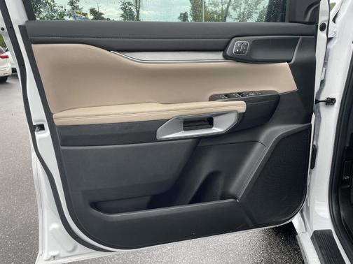 Oxford White 2024 Ford Ranger Lariat