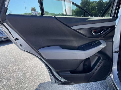Ice Silver Metallic 2023 Subaru Outback Premium