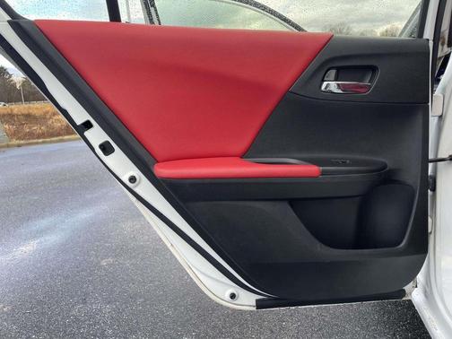 2017 Honda Accord Hybrid Base