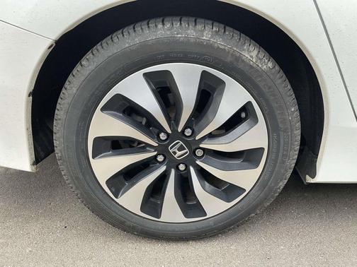 2017 Honda Accord Hybrid Base