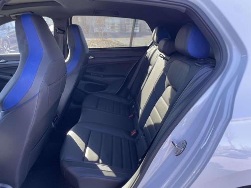 2024 Volkswagen Golf R 2.0T