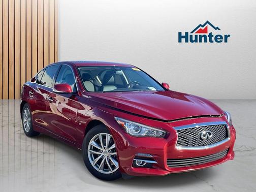 2015 INFINITI Q50 Premium
