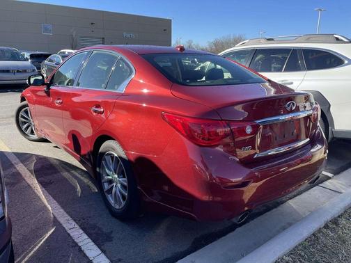 2015 INFINITI Q50 Premium
