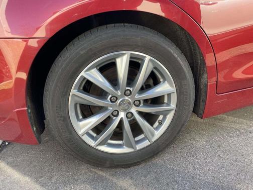 2015 INFINITI Q50 Premium