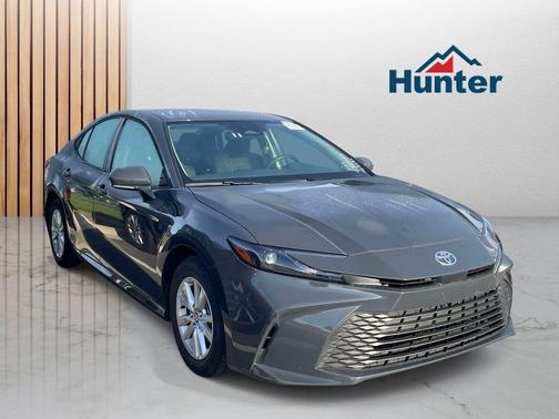 UNDERGROUND 2025 Toyota Camry LE