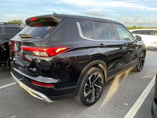 White Diamond / Black 2024 Mitsubishi Outlander PHEV SE RALLIART