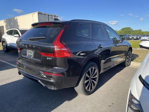 Black 2025 Volvo XC60 B5 Core
